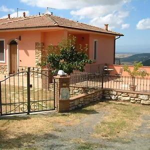 https://casa-papacqua.it-tuscanyhotel.com